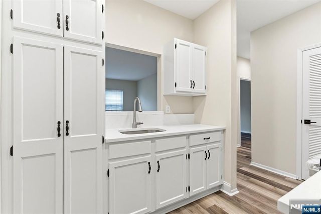 1208 Richmond 208, West Milford, NJ 07480