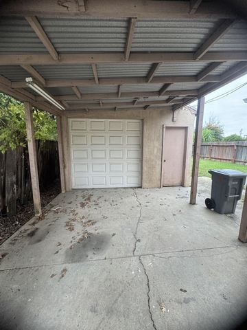 738 Franklin Ave, Yuba City, CA 95991