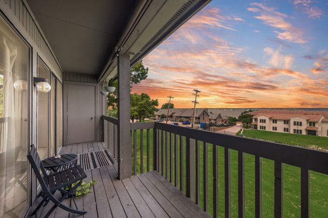 928 Signal Ridge Place, Rockwall, TX 75032
