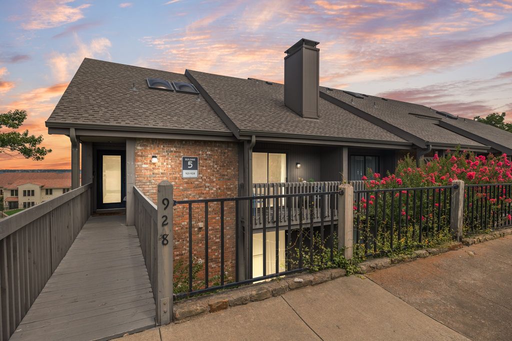 928 Signal Ridge Place, Rockwall, TX 75032