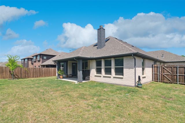 326 W Autumn Hill Bluff, Lavon, TX 75166