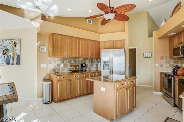 1922 Cape Coral PKWY W, Cape Coral, FL 33914