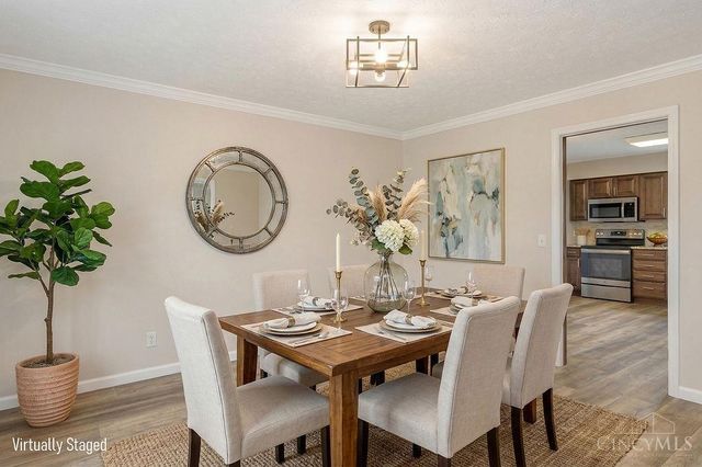 9301 Sunderland Way, West Chester, OH 45069