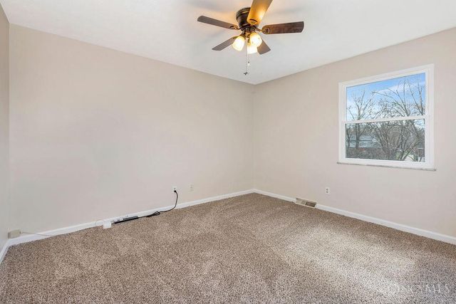 9301 Sunderland Way, West Chester, OH 45069