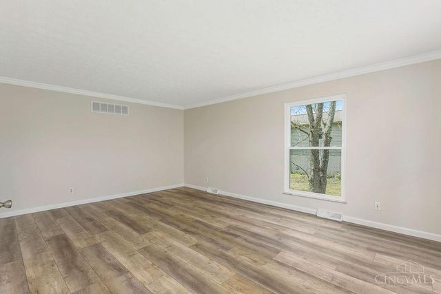 9301 Sunderland Way, West Chester, OH 45069