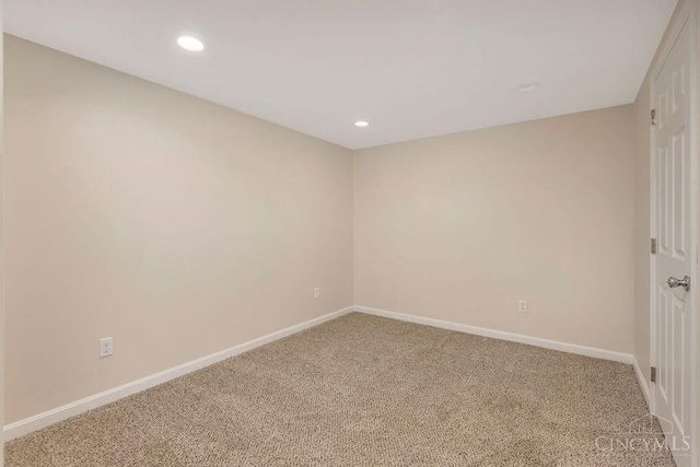 9301 Sunderland Way, West Chester, OH 45069