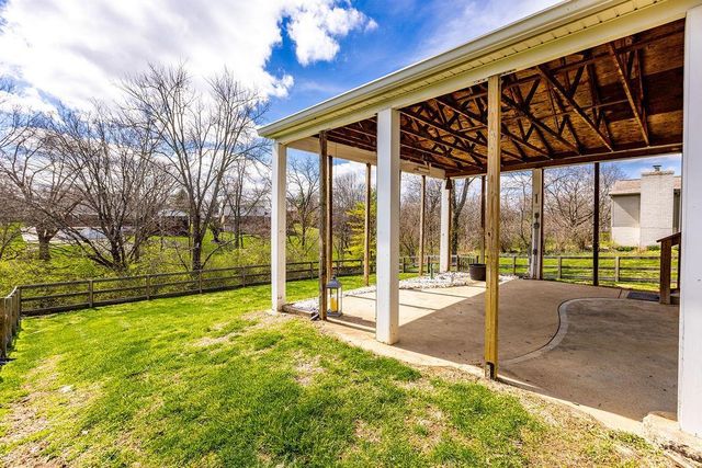 9301 Sunderland Way, West Chester, OH 45069