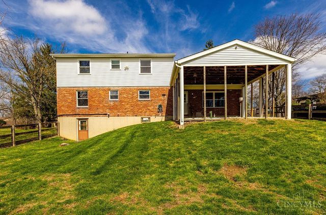 9301 Sunderland Way, West Chester, OH 45069