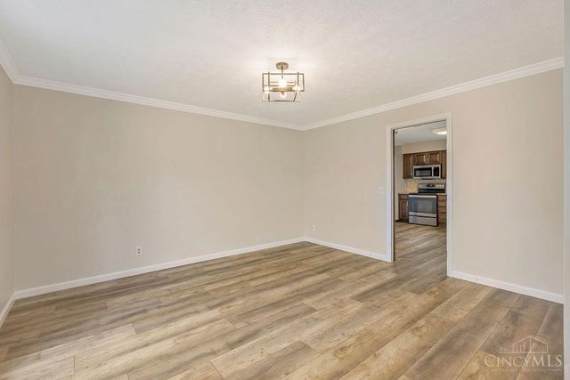 9301 Sunderland Way, West Chester, OH 45069