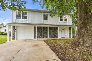 11810 W 79TH Street, Lenexa, KS 66214
