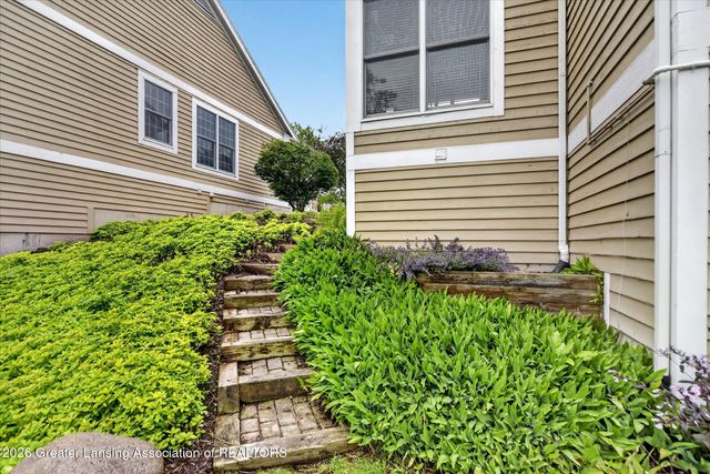 6190 W Golfridge Drive, East Lansing, MI 48823