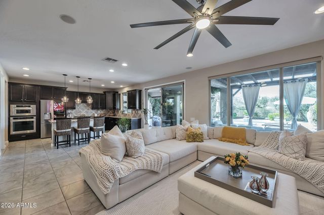 21610 N 36TH Street, Phoenix, AZ 85050