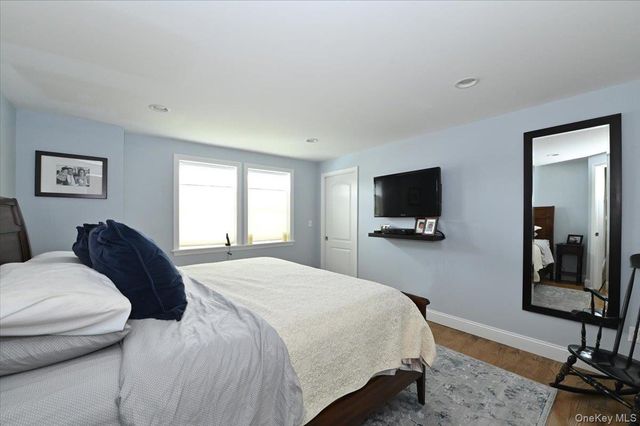 62 S Bay Avenue, Massapequa, NY 11758