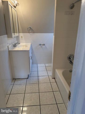 23-6 FLORENCE TOLLGATE, Florence, NJ 08518