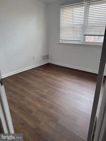 23-6 FLORENCE TOLLGATE, Florence, NJ 08518