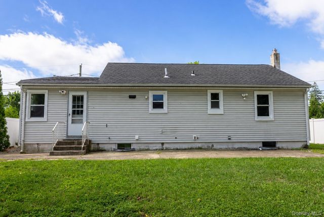 132 48th Street, Lindenhurst, NY 11757