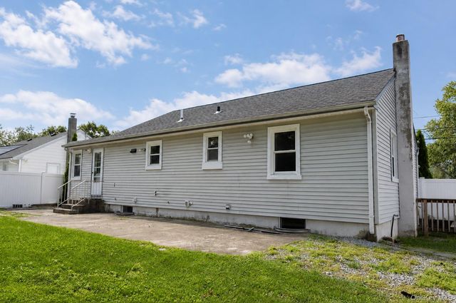 132 48th Street, Lindenhurst, NY 11757