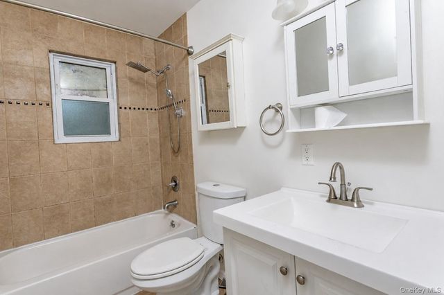132 48th Street, Lindenhurst, NY 11757