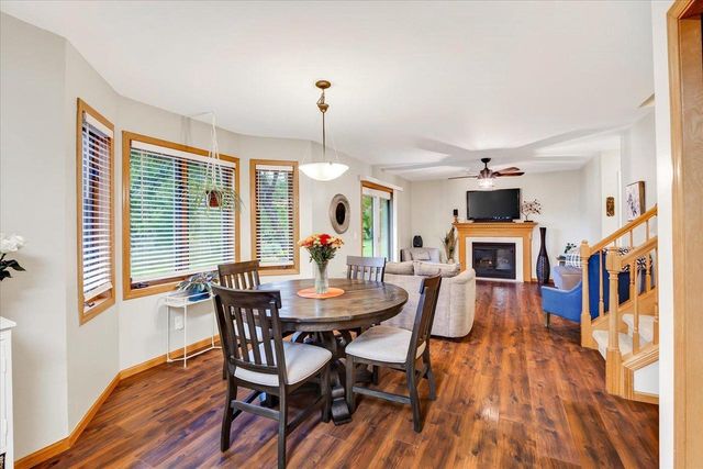 509 Meadow View Lane, Deforest, WI 53532
