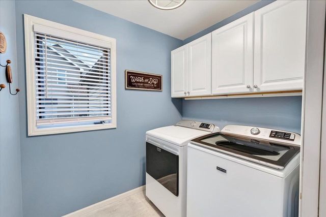509 Meadow View Lane, Deforest, WI 53532