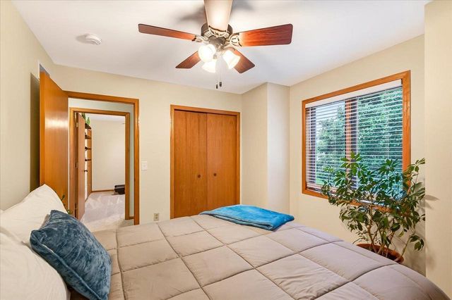 509 Meadow View Lane, Deforest, WI 53532