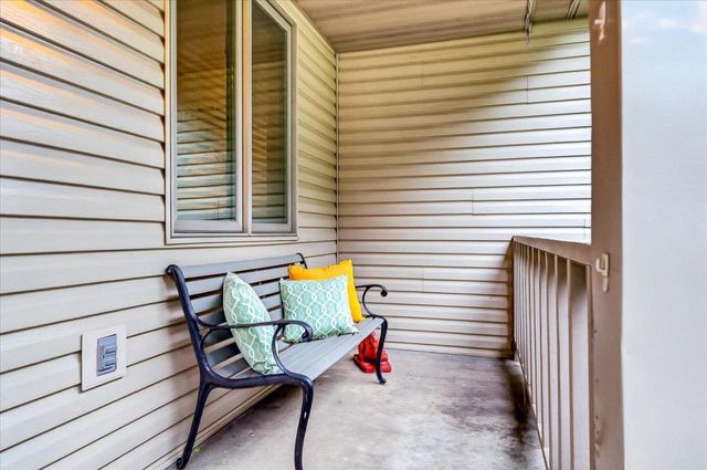 509 Meadow View Lane, Deforest, WI 53532