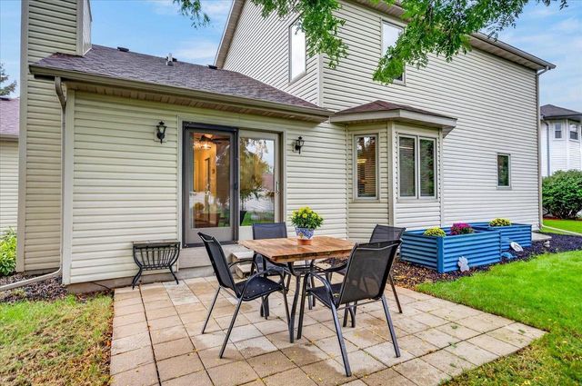 509 Meadow View Lane, Deforest, WI 53532