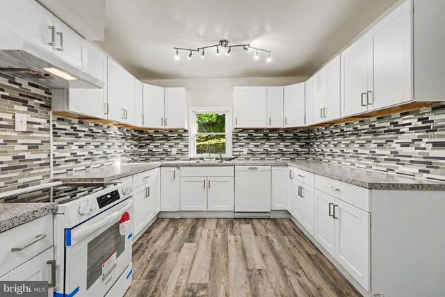 43 PENN ST, Steelton, PA 17113