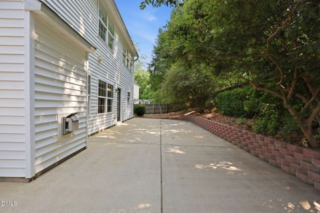 212 Mizelle Meadow Court, Holly Springs, NC 27540