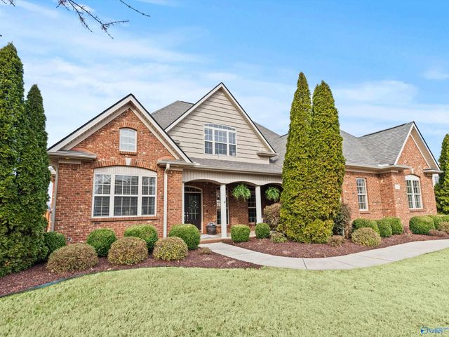 107 Meadowglen Drive NW, Madison, AL 35757