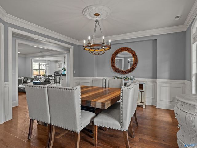 107 Meadowglen Drive NW, Madison, AL 35757