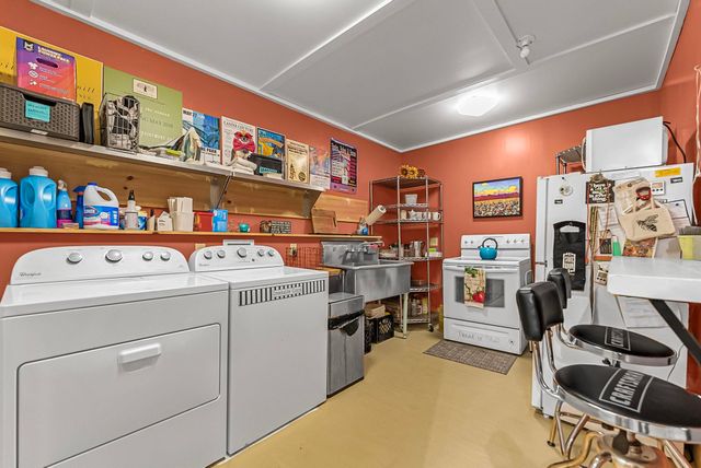 201 N Mill Street, Northport, MI 49670