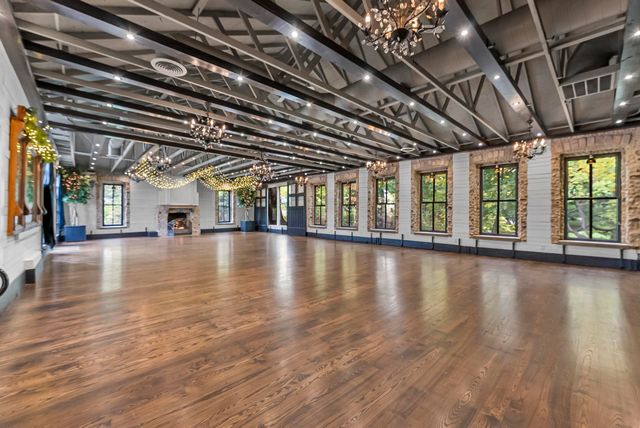 201 N Mill Street, Northport, MI 49670