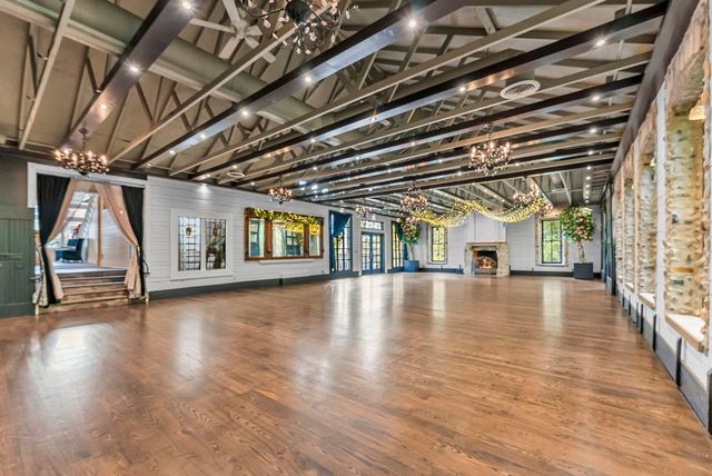 201 N Mill Street, Northport, MI 49670