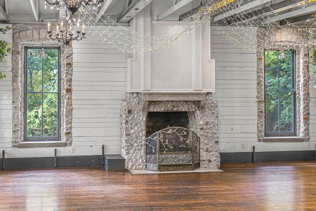 201 N Mill Street, Northport, MI 49670