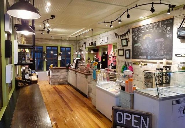 201 N Mill Street, Northport, MI 49670