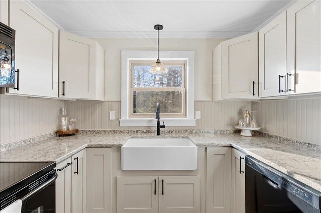 215 Waheela Drive, Chattanooga, TN 37404