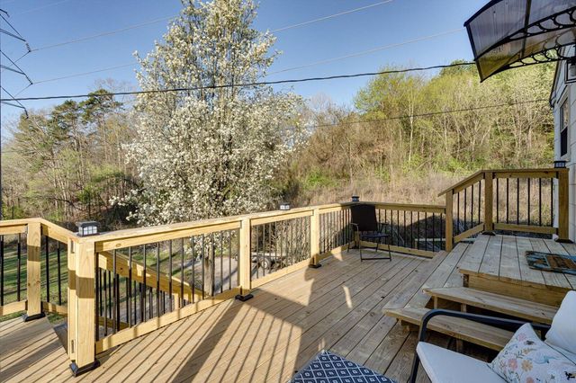 215 Waheela Drive, Chattanooga, TN 37404