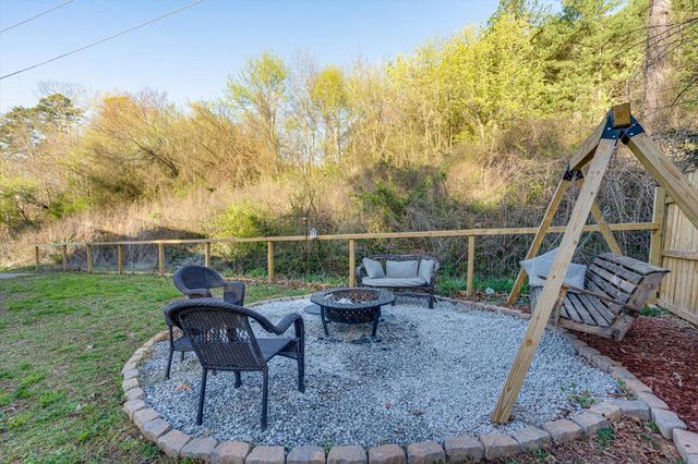 215 Waheela Drive, Chattanooga, TN 37404