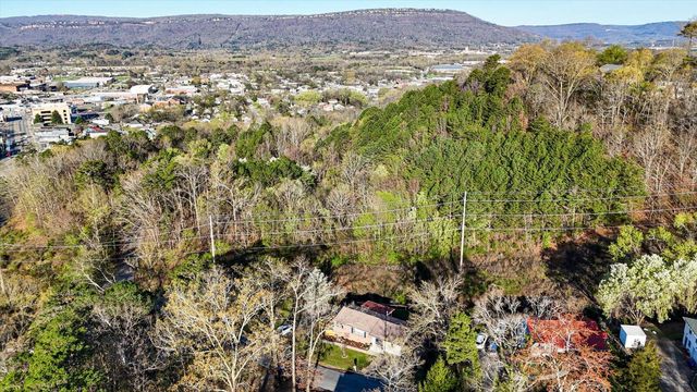 215 Waheela Drive, Chattanooga, TN 37404