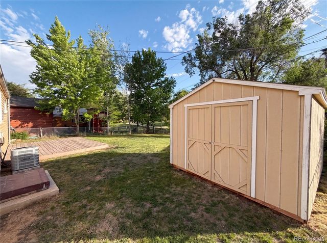 433 Sunnyside Lane, Longmont, CO 80504