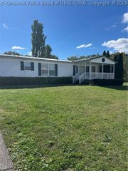 926 Midland Trail(S), Hurricane, WV 25526