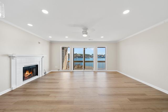 250 Grand Isle Dr Apt 3C, Hot Springs, AR 71913