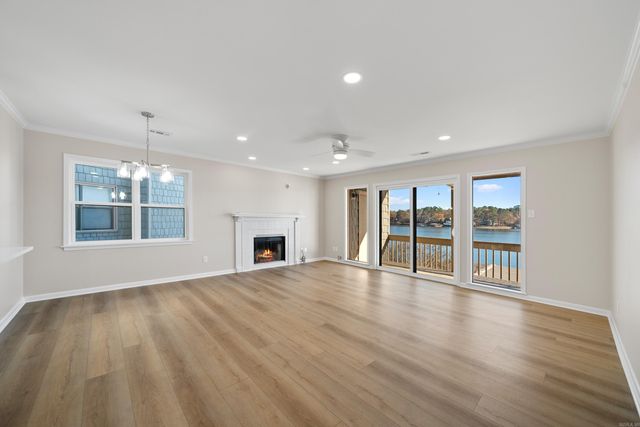 250 Grand Isle Dr Apt 3C, Hot Springs, AR 71913