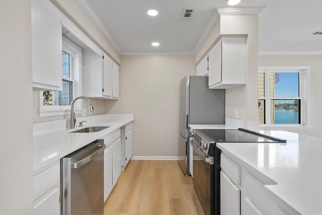 250 Grand Isle Dr Apt 3C, Hot Springs, AR 71913