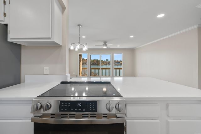 250 Grand Isle Dr Apt 3C, Hot Springs, AR 71913