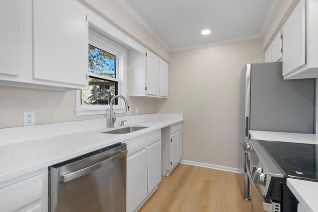 250 Grand Isle Dr Apt 3C, Hot Springs, AR 71913