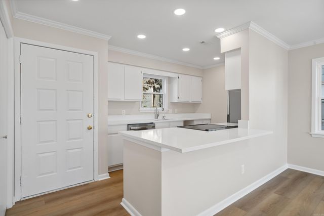 250 Grand Isle Dr Apt 3C, Hot Springs, AR 71913