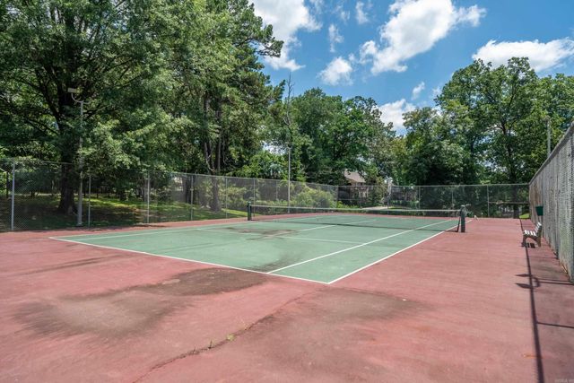 250 Grand Isle Dr Apt 3C, Hot Springs, AR 71913