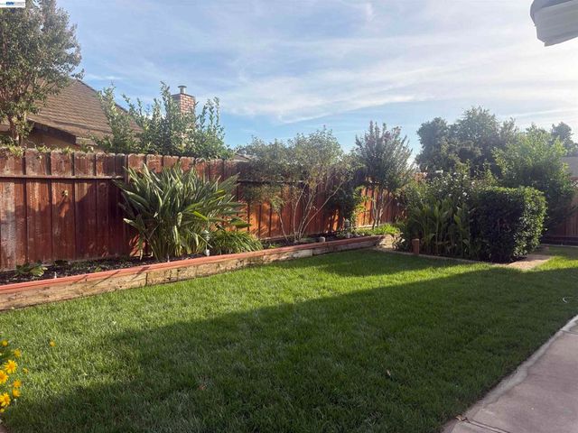 443 Colusa Way, Livermore, CA 94551